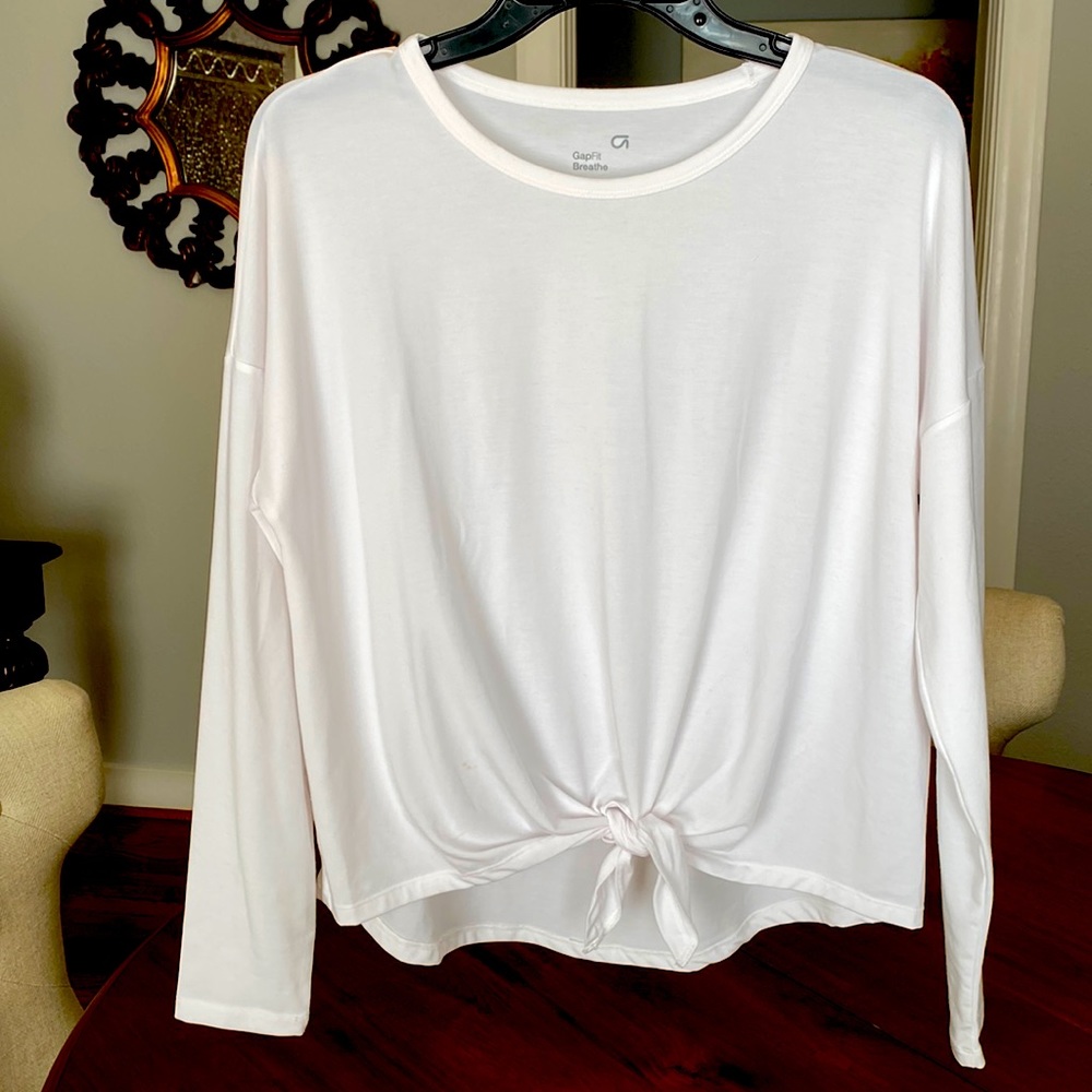 White GapFit Top with Tie Front in size M